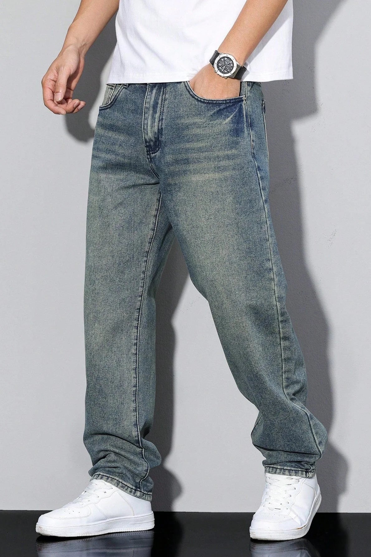 Straight Leg Denim Jeans – Vintage Blue