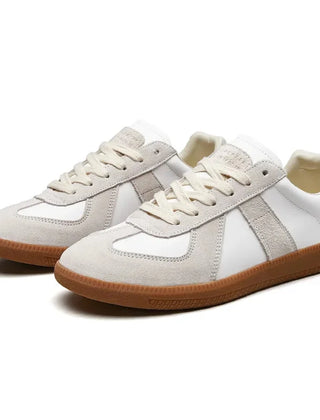 Retro Low Top Sneakers – White