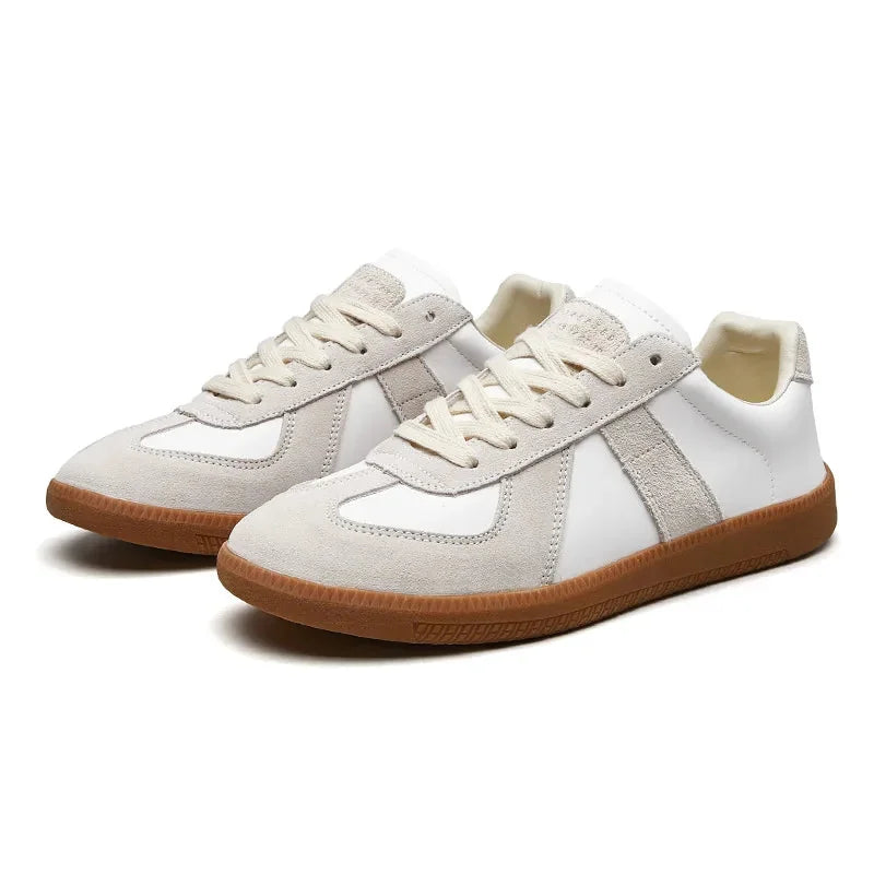Retro Low Top Sneakers – White