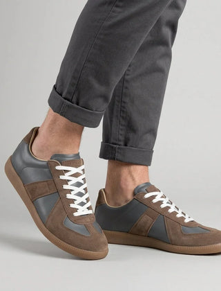 Retro Low Top Sneakers – Grey