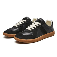 Retro Low Top Sneakers – Black